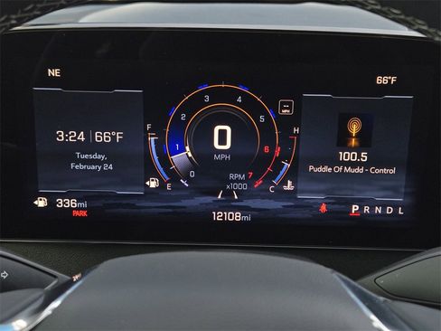 Used 2024 Chevrolet Traverse LT image 11