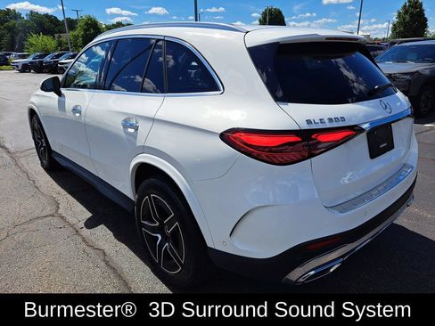 Used 2024 Mercedes-Benz GLC 300 4MATIC image 5
