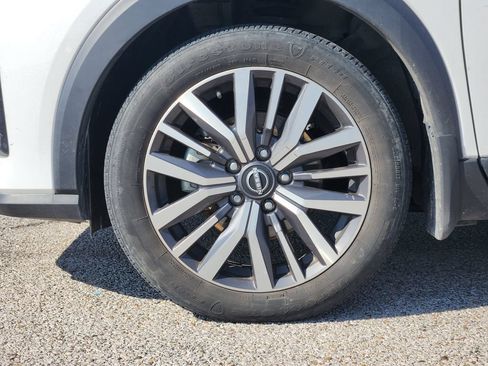 Certified 2024 Nissan Kicks SV FWD image 7