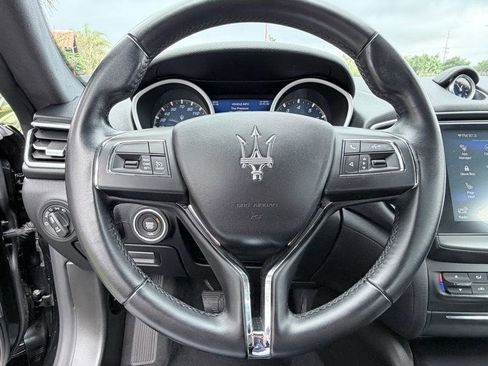 Used 2018 Maserati Ghibli image 14
