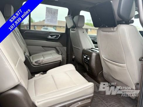 Used 2021 GMC Yukon XL SLT w/ SLT Luxury Plus Package AWD/4WD image 30