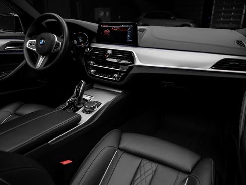 Used 2020 BMW 540i xDrive w/ M Sport Package AWD/4WD image 62