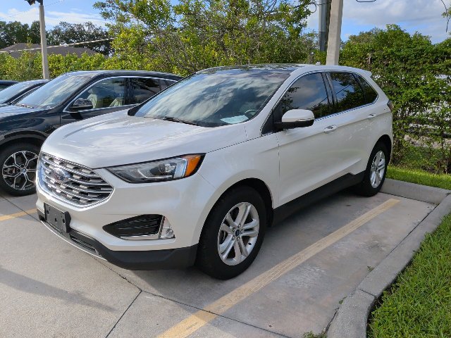 Used 2019 Ford Edge SEL w/ Cold Weather Package AWD/4WD image 4