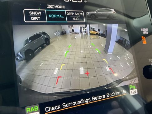 Used 2025 Subaru Ascent Onyx Edition image 17