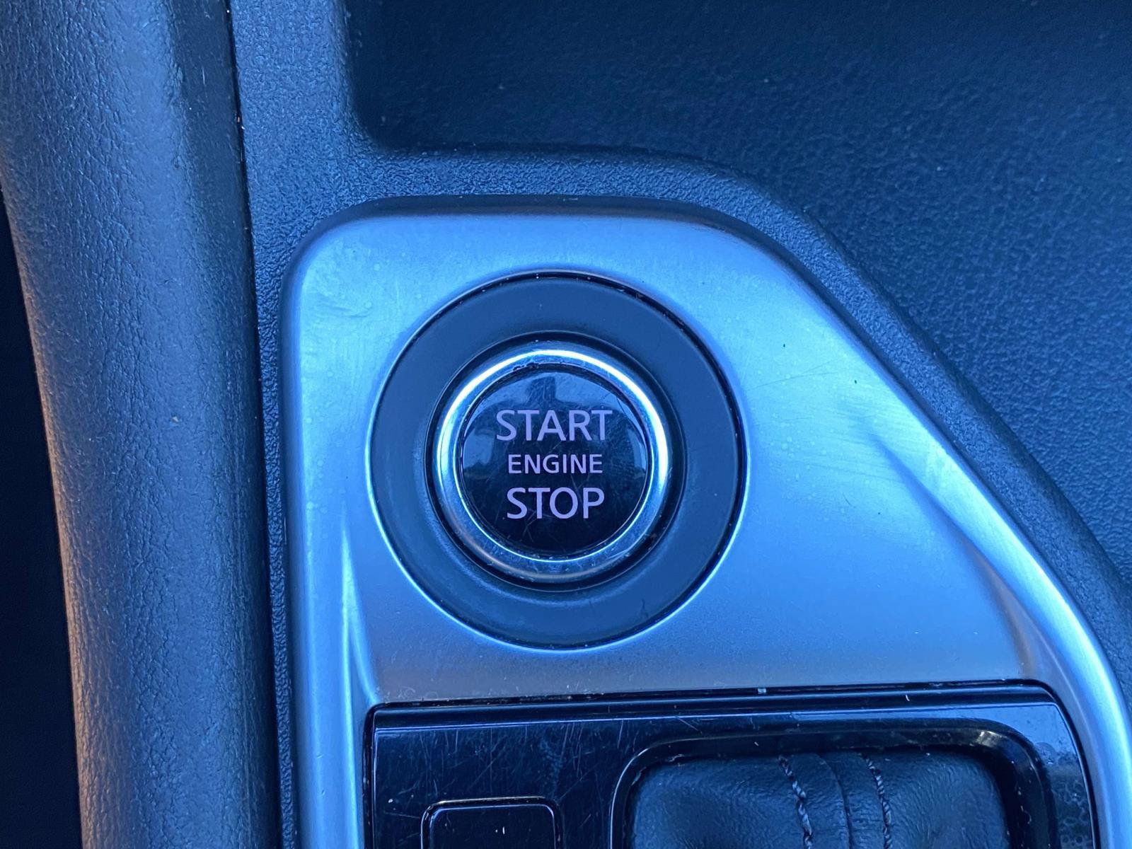 Used 2021 Nissan Sentra SV FWD image 34
