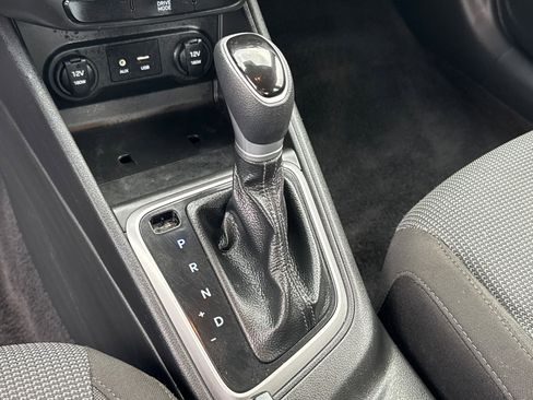 Used 2022 Hyundai Accent SEL image 31