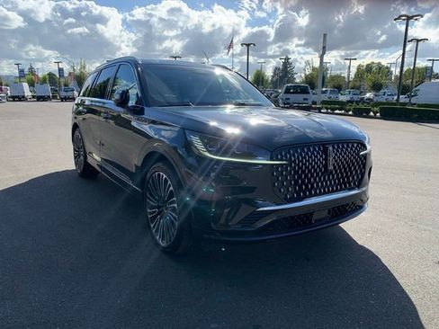 New 2025 Lincoln Aviator Black Label image 9