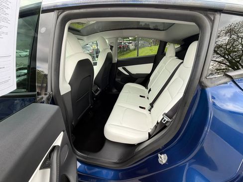 Used 2020 Tesla Model Y Long Range AWD/4WD image 19