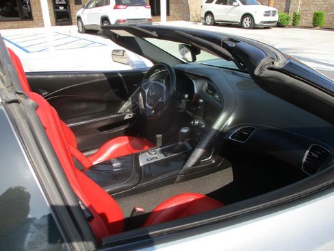 Used 2014 Chevrolet Corvette Stingray Coupe image 14