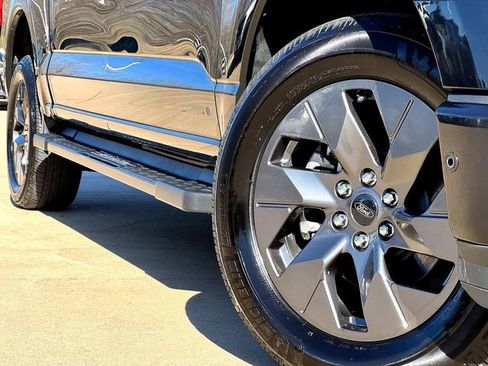 Certified 2022 Ford F150 Lightning Lariat image 6