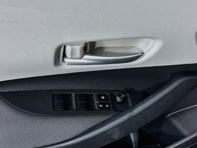Used 2020 Toyota Corolla LE w/ LE Premium Package FWD image 17