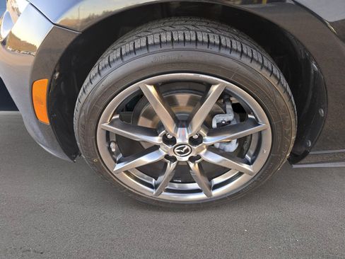 Used 2018 MAZDA MX-5 Miata RF Grand Touring image 22