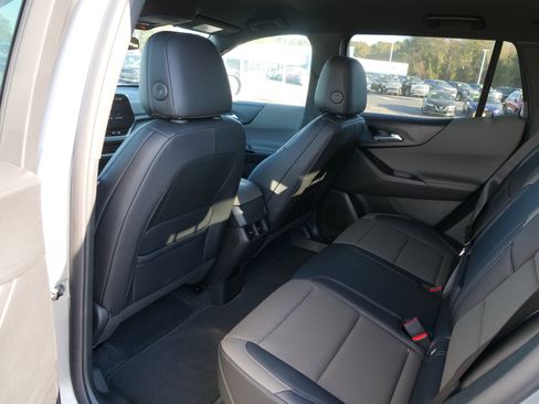 New 2026 Chevrolet Equinox LT w/ Convenience Package II image 15