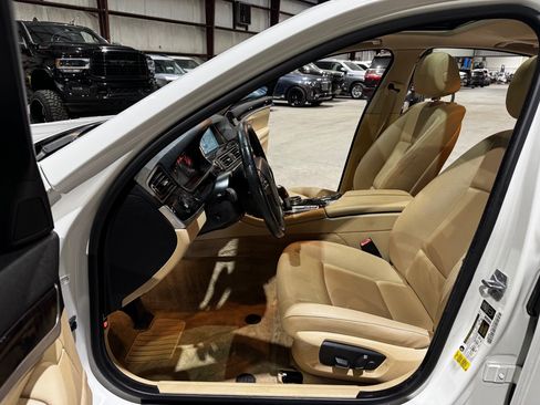 Used 2014 BMW 528i Sedan RWD image 13