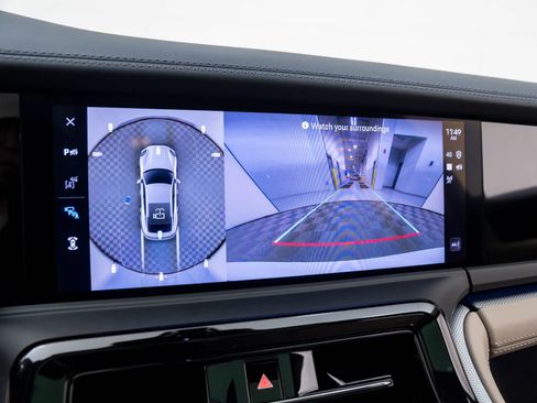 Certified 2025 Porsche Panamera 4 image 27