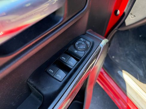 Used 2019 Chevrolet Silverado 1500 LT w/ All-Star Edition AWD/4WD image 9