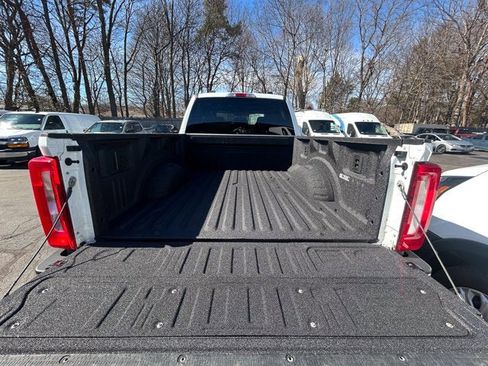 Used 2025 Ford F250 XLT image 7