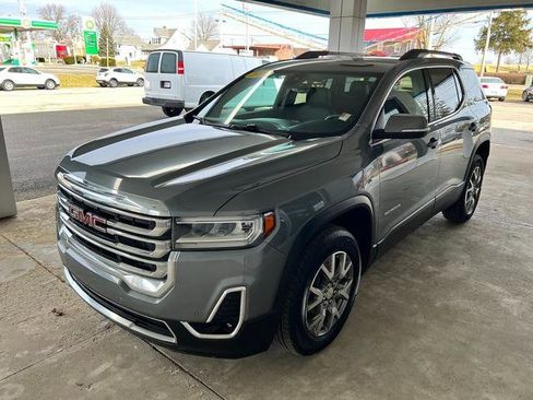 Used 2022 GMC Acadia SLT w/ LPO, Roadside Safety Package AWD/4WD image 2