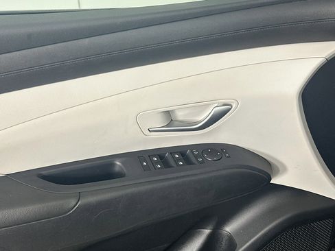 Used 2025 Hyundai Tucson SEL FWD image 15