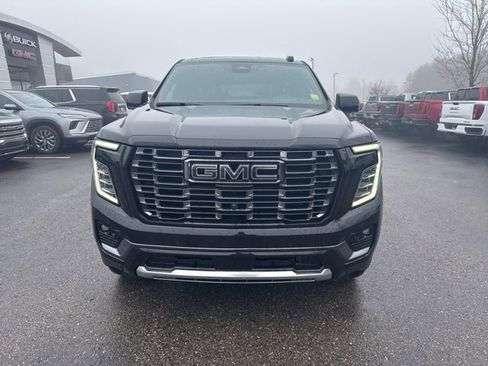 New 2026 GMC Yukon Denali Ultimate w/ LPO, Floor Liner Package image 4