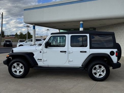 Used 2022 Jeep Wrangler Unlimited Sport image 6