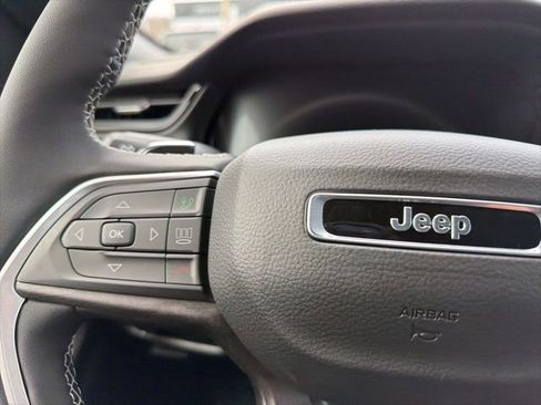 New 2026 Jeep Grand Cherokee Altitude AWD/4WD image 21