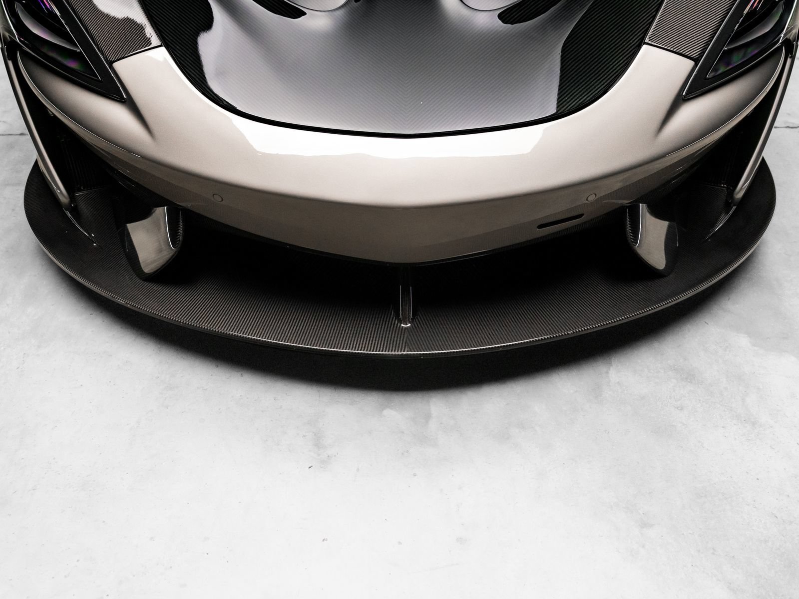Used 2017 McLaren 570S Coupe RWD image 24
