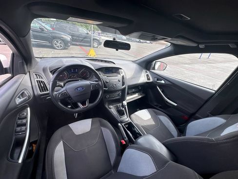 Used 2016 Ford Focus ST FWD image 5