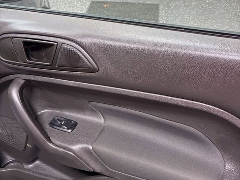 Used 2019 Ford Fiesta SE image 26