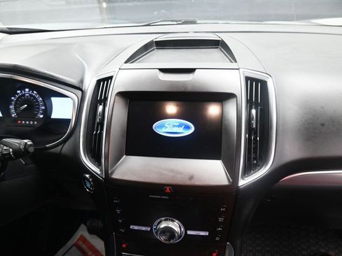 Certified 2020 Ford Edge Titanium image 16