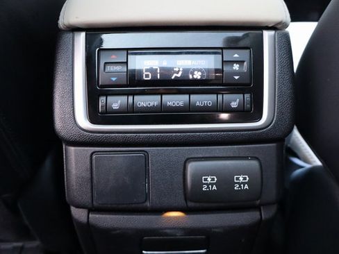 Used 2021 Subaru Ascent Limited w/ Technology Package image 29