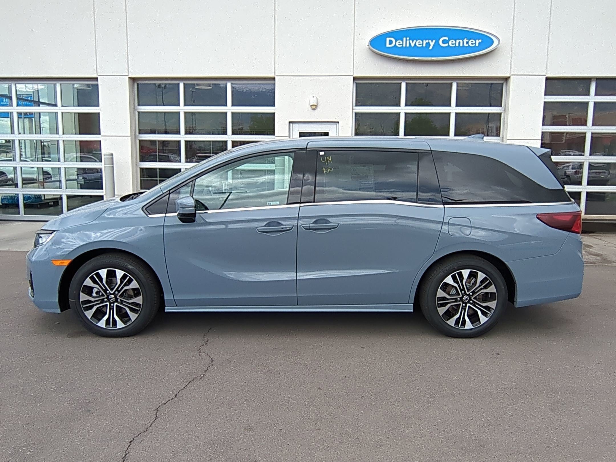 New 2027 Honda Odyssey Elite image 8