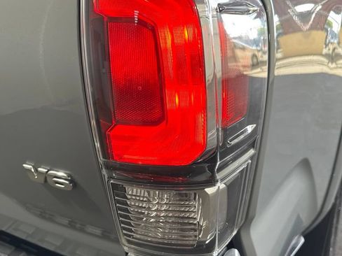 Used 2020 Toyota Tacoma Limited AWD/4WD image 21
