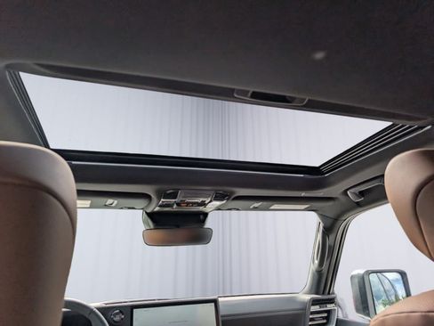 Used 2026 Lexus GX 550 w/ Accessory Package (2T) AWD/4WD image 22