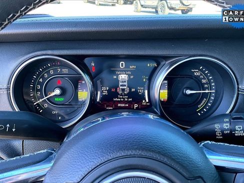 Used 2023 Jeep Wrangler Unlimited Sahara w/ Dual Top Group image 17