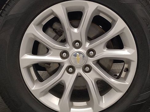 Used 2019 Chevrolet Equinox LT w/ Driver Convenience Package image 31