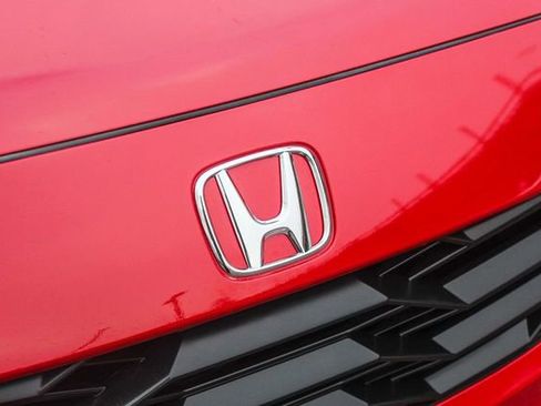 Used 2024 Honda HR-V Sport image 17