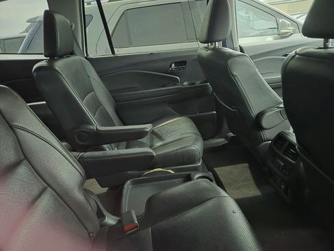 Used 2019 Honda Pilot Elite image 4