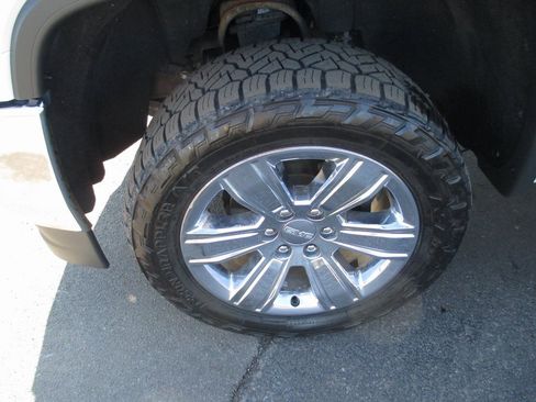 Used 2018 GMC Sierra 1500 SLT image 15