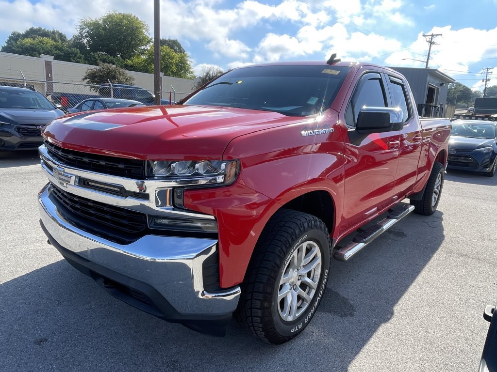 Used 2019 Chevrolet Silverado 1500 LT w/ All-Star Edition AWD/4WD image 3