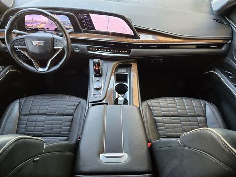 Used 2023 Cadillac Escalade Sport Platinum AWD/4WD image 17