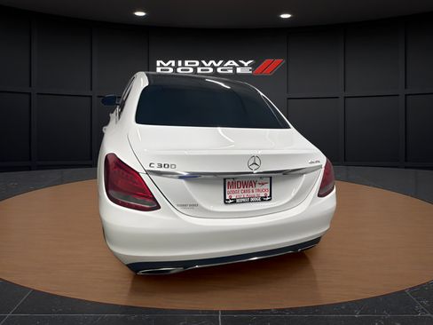 Used 2018 Mercedes-Benz C 300 4MATIC Sedan image 6