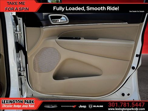 Used 2017 Jeep Grand Cherokee Overland AWD/4WD image 28