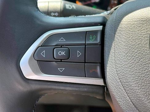 Certified 2022 Jeep Compass Latitude w/ Convenience Group image 22