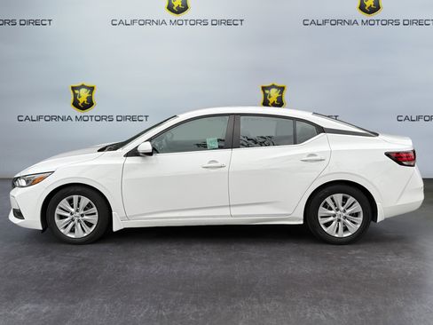 Used 2021 Nissan Sentra S image 2