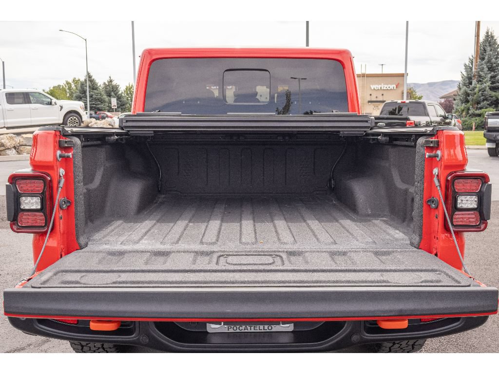 Used 2024 Jeep Gladiator Mojave AWD/4WD image 14