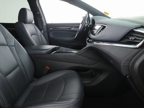 Used 2023 Buick Enclave Essence AWD/4WD image 30