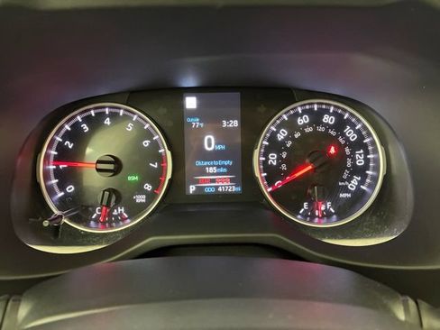 Used 2022 Toyota RAV4 XLE Premium AWD/4WD image 25