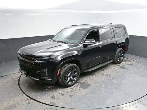 New 2026 Jeep Grand Wagoneer Limited AWD/4WD image 39