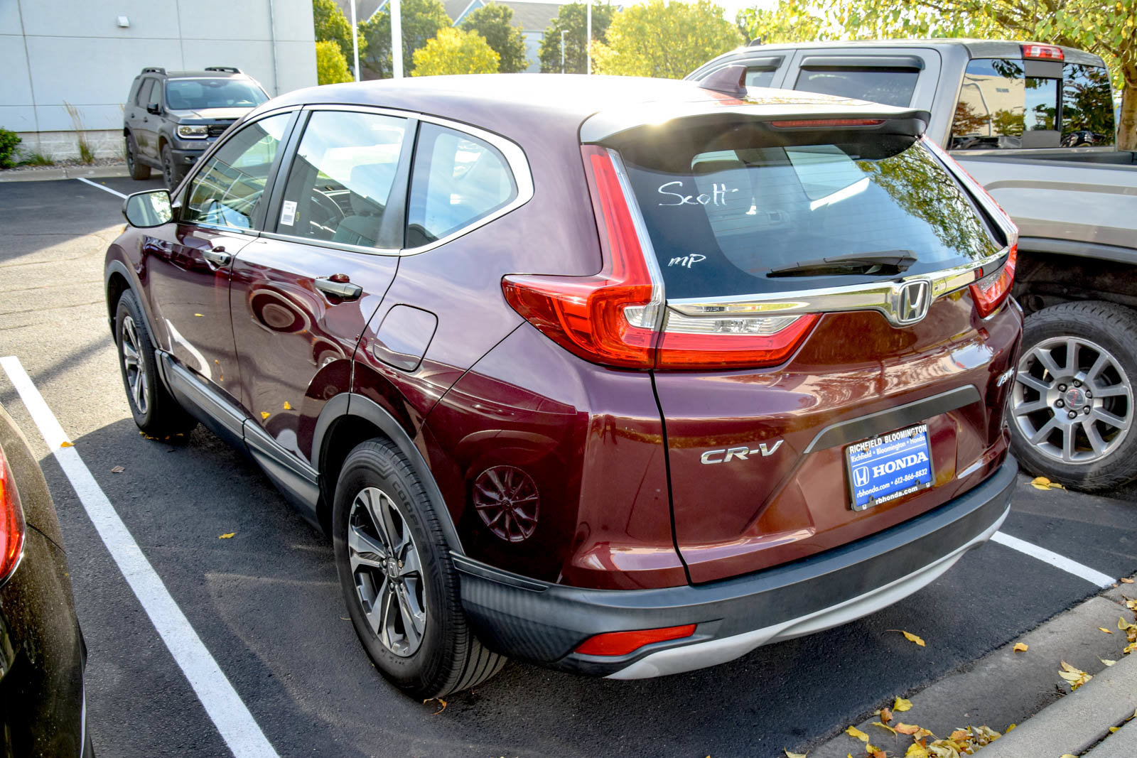 Used 2018 Honda CR-V LX image 7
